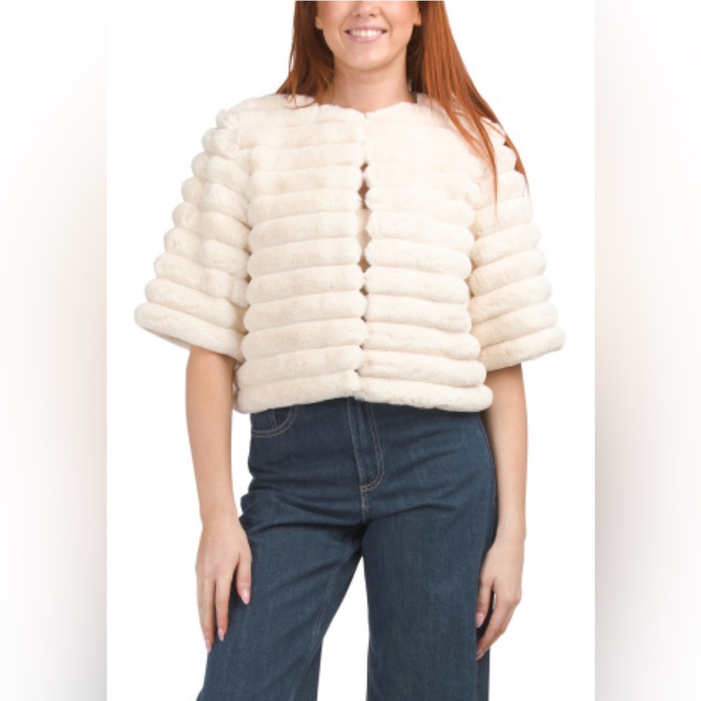 BCBGMaxAzria Faux FurShrug, Gardenia Ivory, Size L